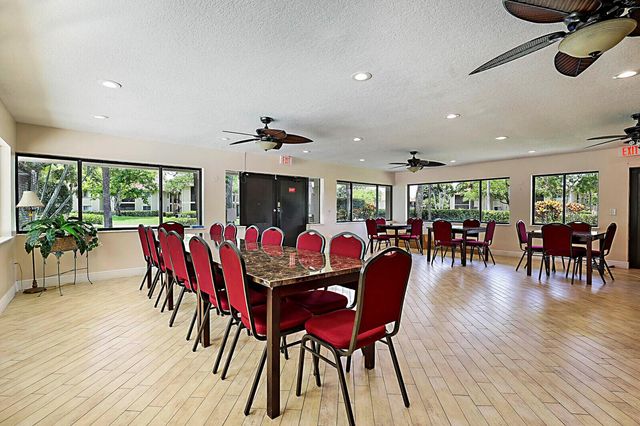 6568 Chasewood Drive E E, Jupiter, FL 33458