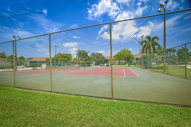 6568 Chasewood Drive E E, Jupiter, FL 33458
