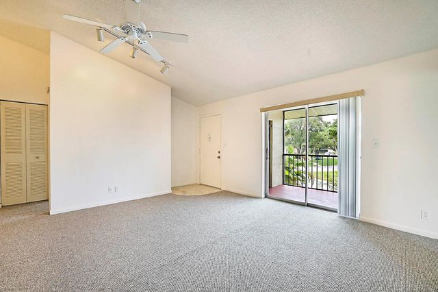 6568 Chasewood Drive E E, Jupiter, FL 33458