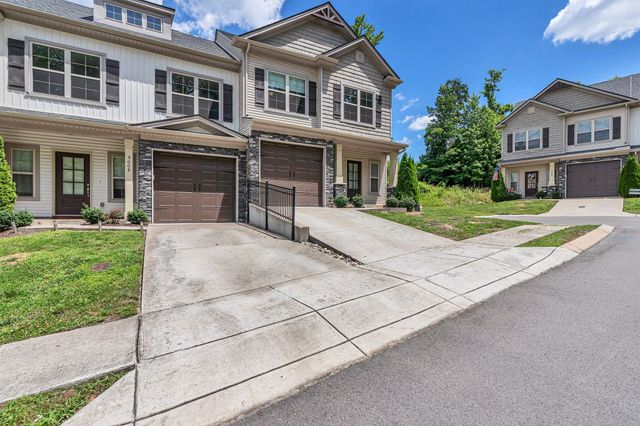 9006 Brixworth Ct, Old Hickory, TN 37138