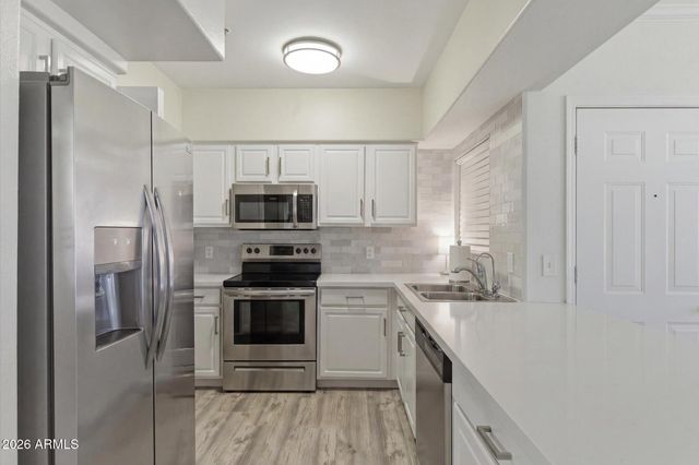 15095 N THOMPSON PEAK Parkway 1044, Scottsdale, AZ 85260