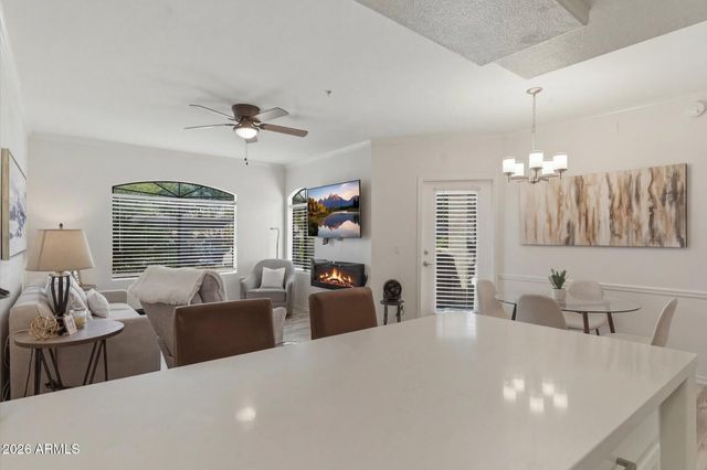 15095 N THOMPSON PEAK Parkway 1044, Scottsdale, AZ 85260