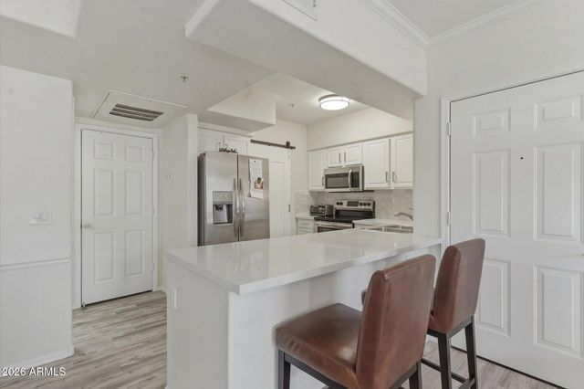 15095 N THOMPSON PEAK Parkway 1044, Scottsdale, AZ 85260