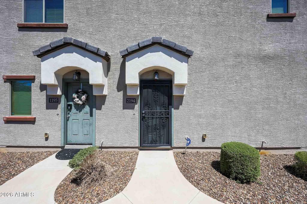 2725 E MINE CREEK Road 2194, Phoenix, AZ 85024 — photo 2