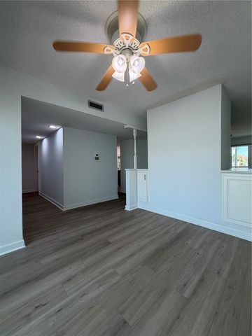 1 WINDRUSH BOULEVARD 93, Indian Rocks Beach, FL 33785