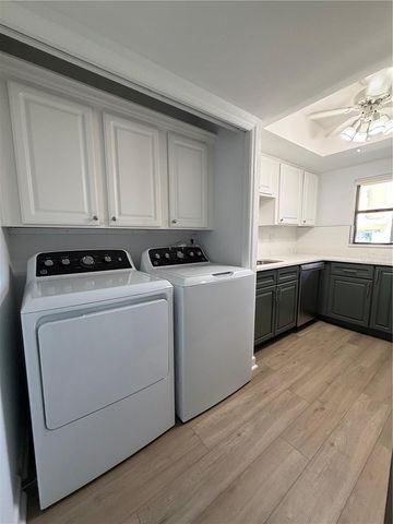 1 WINDRUSH BOULEVARD 93, Indian Rocks Beach, FL 33785