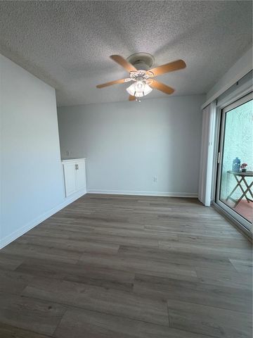 1 WINDRUSH BOULEVARD 93, Indian Rocks Beach, FL 33785