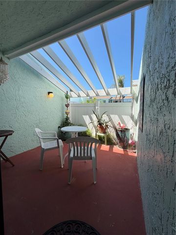 1 WINDRUSH BOULEVARD 93, Indian Rocks Beach, FL 33785