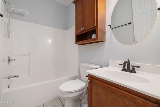 176 South Austin Springs Road 4, Johnson City, TN 37601