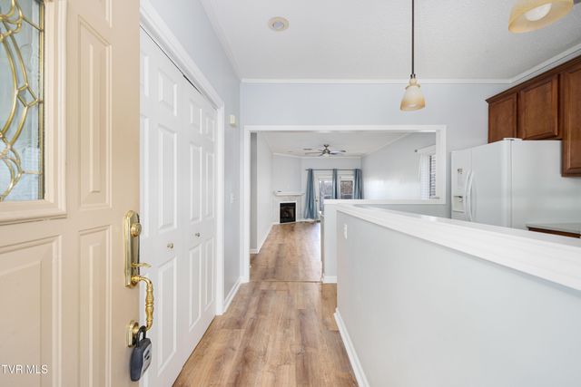 176 South Austin Springs Road 4, Johnson City, TN 37601