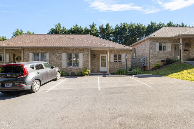 176 South Austin Springs Road 4, Johnson City, TN 37601