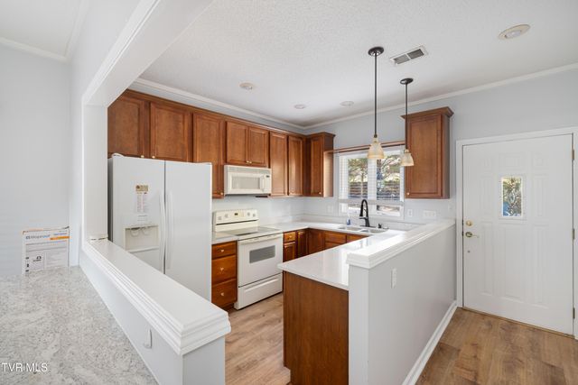 176 South Austin Springs Road 4, Johnson City, TN 37601
