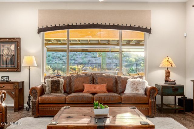 27870 N SILVERADO RANCH Road, Peoria, AZ 85383