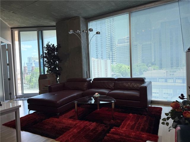 400 W Peachtree Street NW 1011, Atlanta, GA 30308