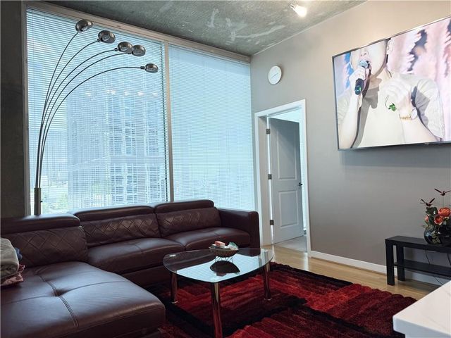 400 W Peachtree Street NW 1011, Atlanta, GA 30308