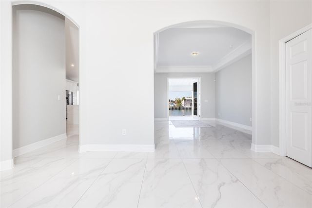 11850 7TH STREET E, Treasure Island, FL 33706