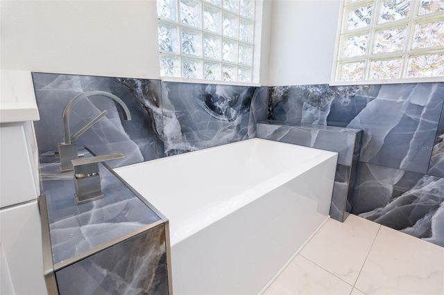 11850 7TH STREET E, Treasure Island, FL 33706