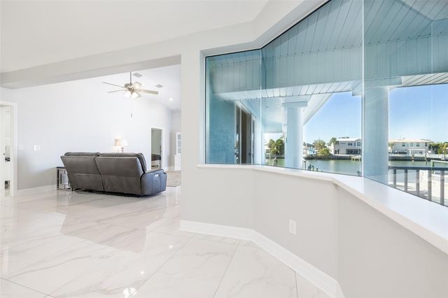 11850 7TH STREET E, Treasure Island, FL 33706