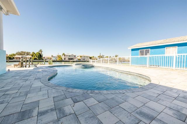 11850 7TH STREET E, Treasure Island, FL 33706