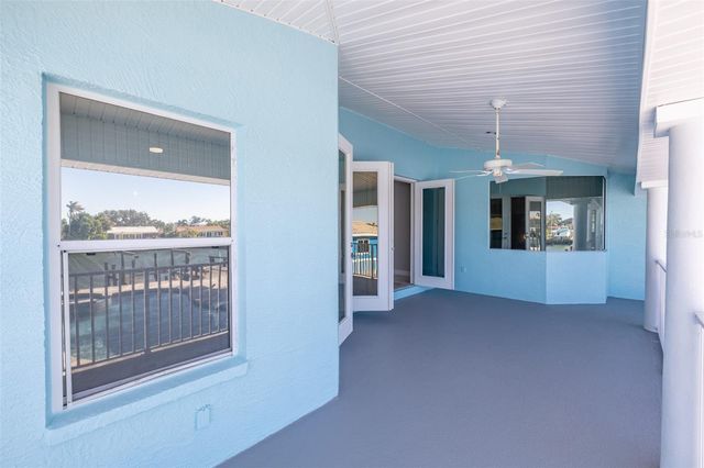 11850 7TH STREET E, Treasure Island, FL 33706