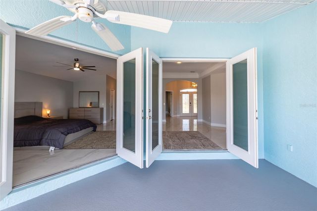 11850 7TH STREET E, Treasure Island, FL 33706