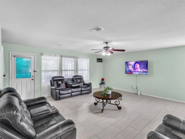 10515 Ince Lane, Houston, TX 77040