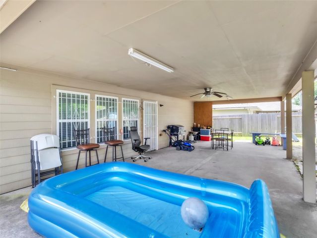 10515 Ince Lane, Houston, TX 77040