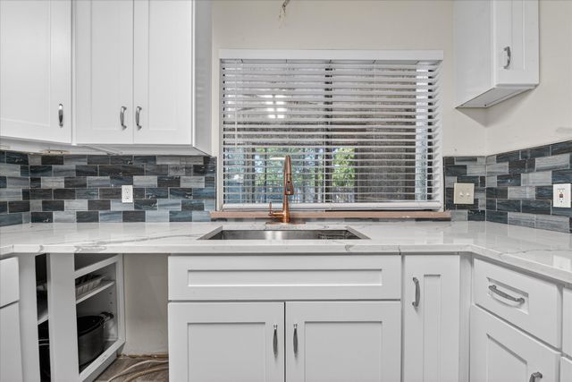 5619 Waterview Drive, Arlington, TX 76016