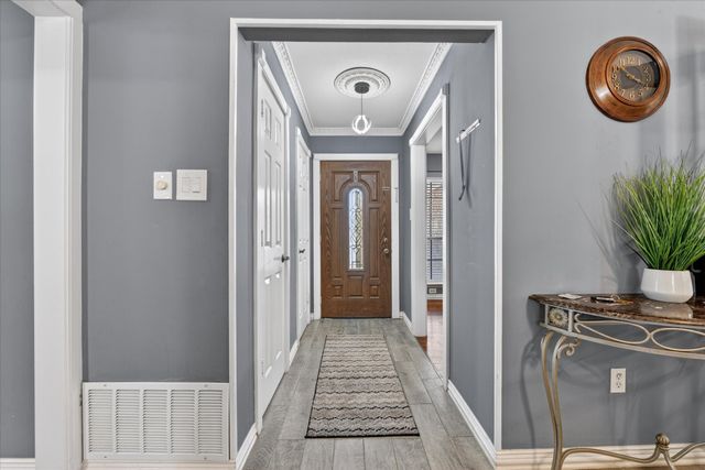 5619 Waterview Drive, Arlington, TX 76016