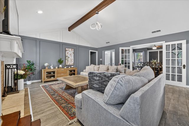 5619 Waterview Drive, Arlington, TX 76016