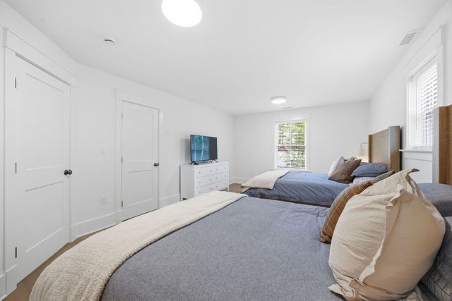 234 Paradise Drive, Moultonborough, NH 03254