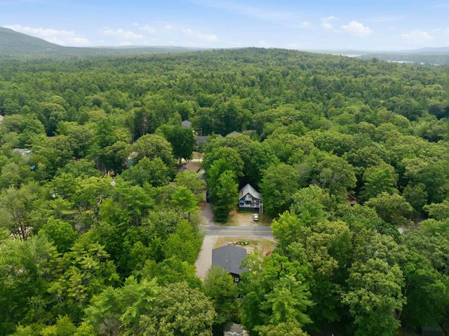 234 Paradise Drive, Moultonborough, NH 03254