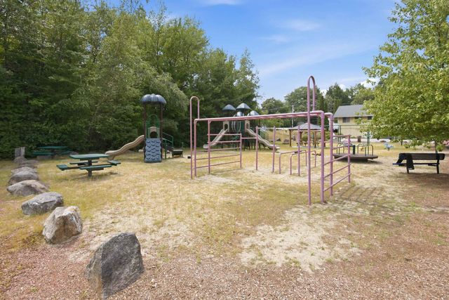 234 Paradise Drive, Moultonborough, NH 03254