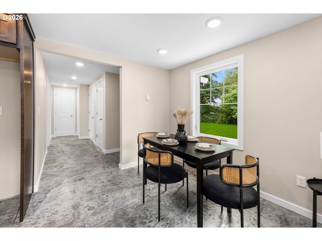 8687 Se 55TH Ave, Portland, OR 97206