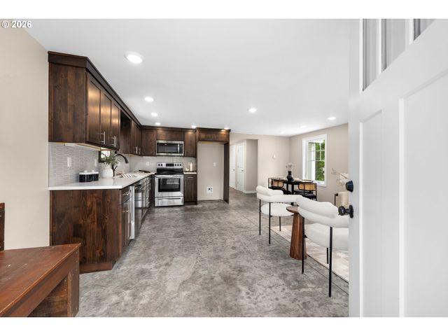 8687 Se 55TH Ave, Portland, OR 97206