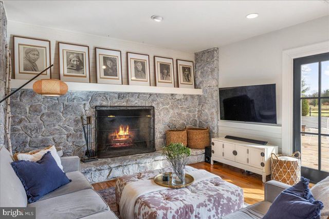 5930 SHETLAND DR, Doylestown, PA 18902