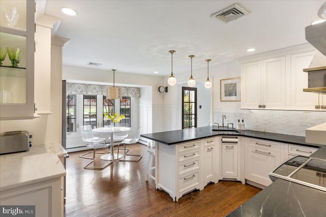 5930 SHETLAND DR, Doylestown, PA 18902