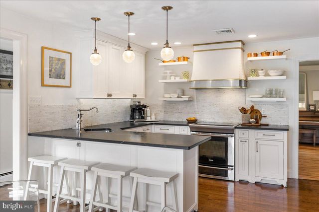 5930 SHETLAND DR, Doylestown, PA 18902