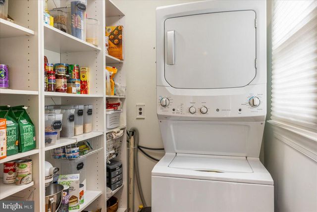 5930 SHETLAND DR, Doylestown, PA 18902