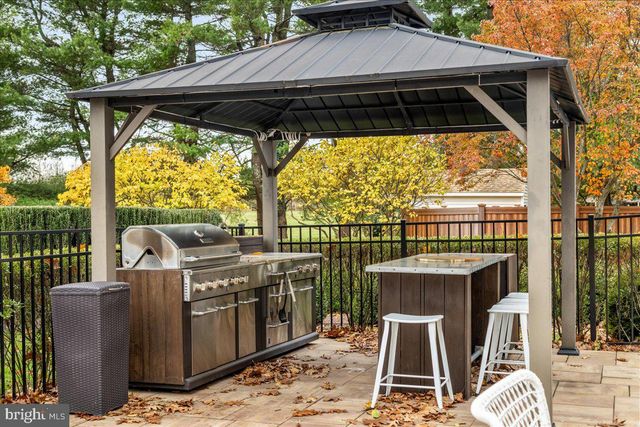 5930 SHETLAND DR, Doylestown, PA 18902