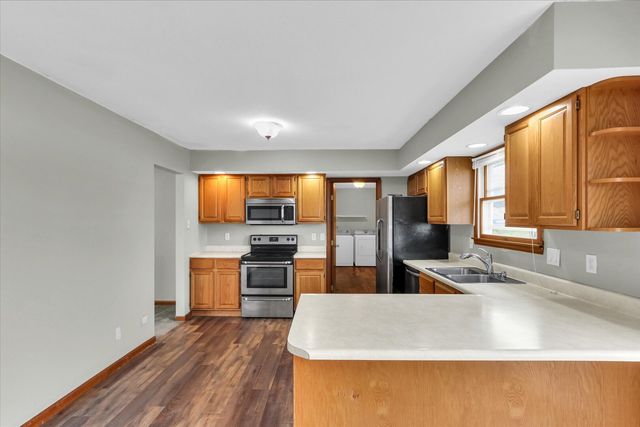 3330 W William Street, Champaign, IL 61821