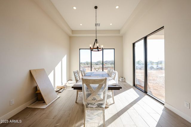 17735 W Dale Lane, Surprise, AZ 85387