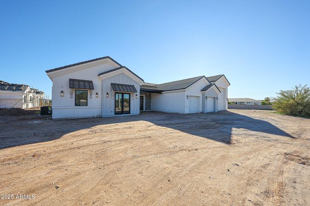 17735 W Dale Lane, Surprise, AZ 85387