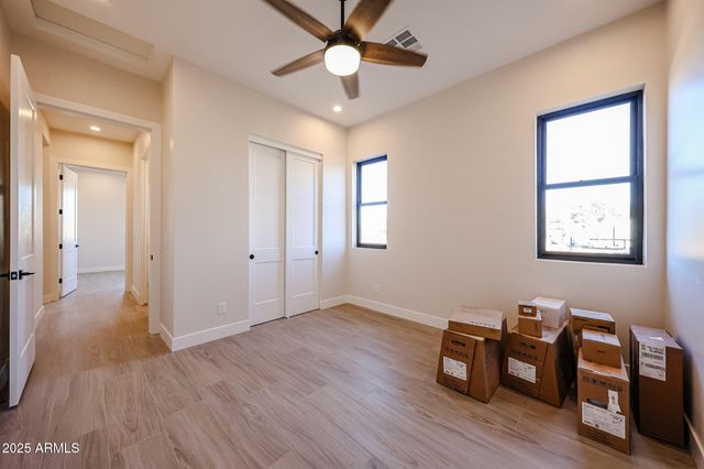 17735 W Dale Lane, Surprise, AZ 85387