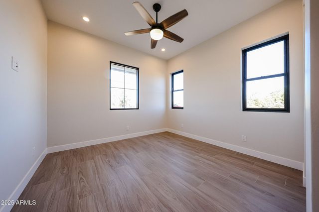 17735 W Dale Lane, Surprise, AZ 85387