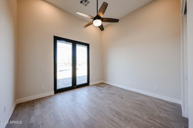 17735 W Dale Lane, Surprise, AZ 85387