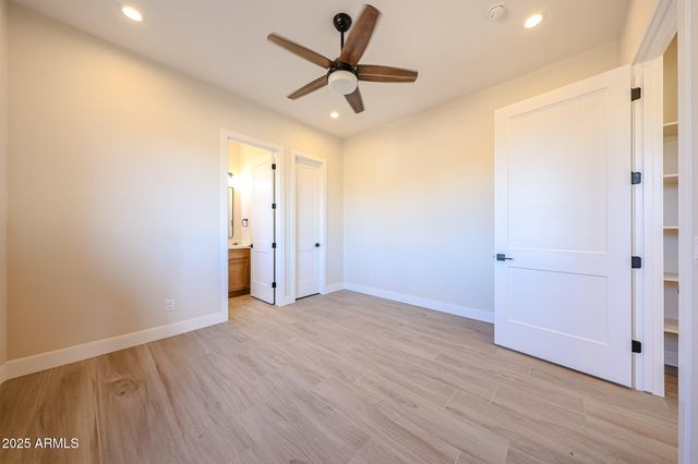 17735 W Dale Lane, Surprise, AZ 85387