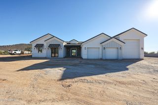 17735 W Dale Lane, Surprise, AZ 85387