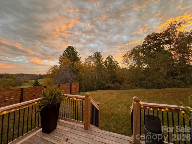 255 Dix Creek No 1 Road, Leicester, NC 28748