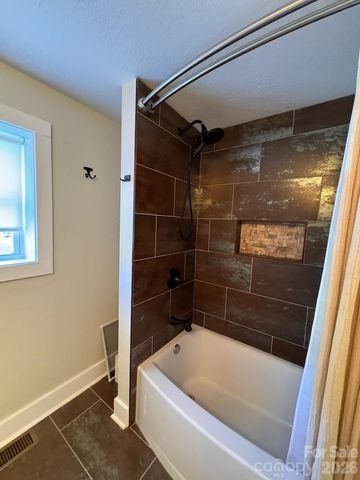 255 Dix Creek No 1 Road, Leicester, NC 28748